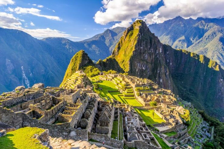Machu Picchu: 2-Hour Small Group Guided Tour - Tour Duration and Languages Offered