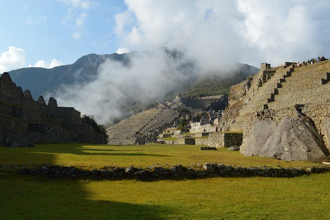 Machu Picchu: Day Trip by Train From Cusco/Sacred Valley - Travel by Train With Panoramic Views