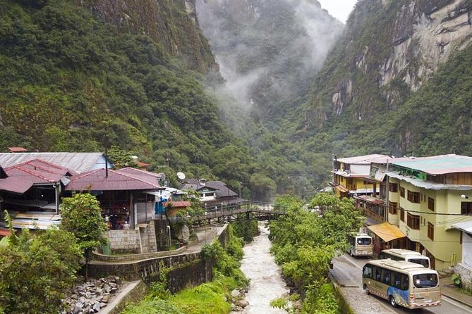 Machu Picchu in One Day (First Class Expedition Train Available) - Date and Travelers