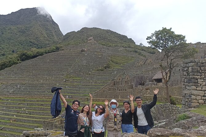 Machu Picchu Private Guided Tour for Groups  - Cusco - Meeting and Pickup Details