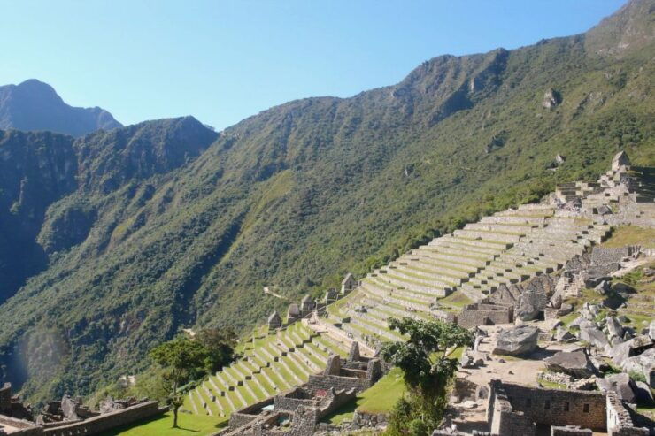 Machu Picchu Small-Group Combo: Entrance Ticket, Bus & Guide - Experience Highlights