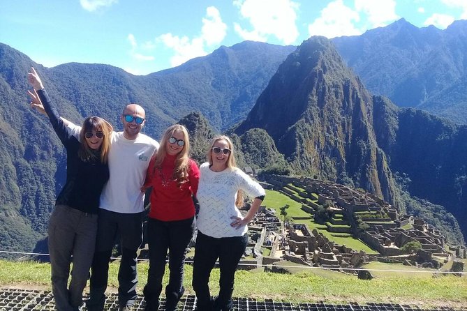 Machupicchu Special Expedition Train 1 Day - Train Overview