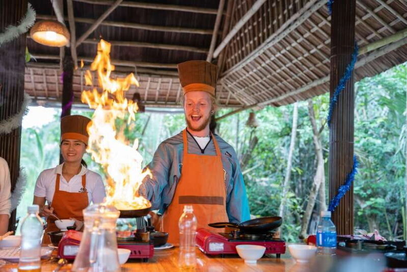 Mad Monkey Hoi An Cooking Class & Bamboo Boats - FAQ
