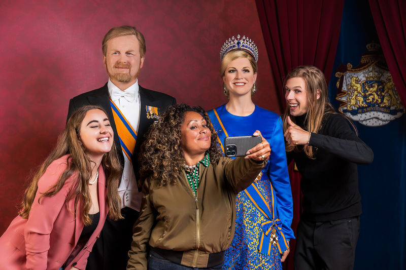 Madame Tussauds Amsterdam Ticket - A photo stop on Dam Square
