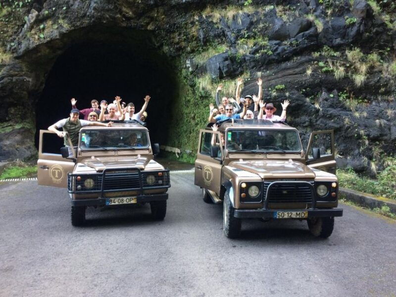 Madeira: Arieiro, Santana, Ponta de São Lourenço Jeep Tour - The Experience of a Guided Jeep Tour