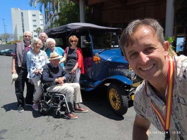 Madeira: Classic Tuk Tour With Wine Tasting - What to Bring
