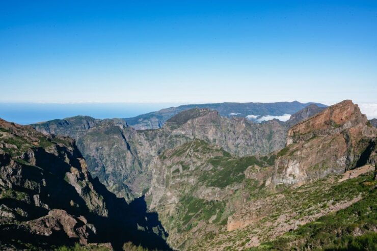Madeira: Half-Day Pico Arieiro Jeep Tour - Tour Overview