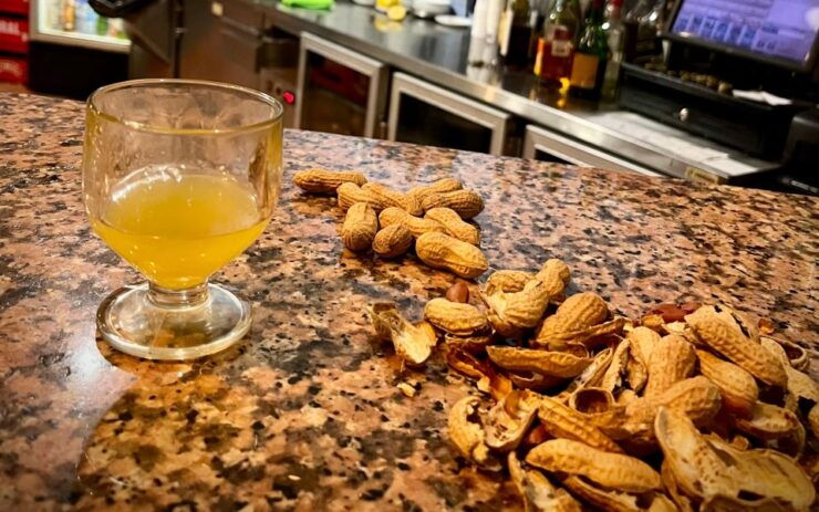 Madeira Offbeat: The Island's Center for Solo Travellers - Unique Solo Travel Experience