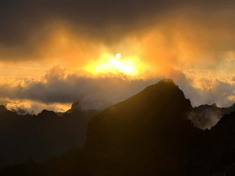 Madeira: Pico Arieiro Sunset with Stairway to Heaven Option - Practical Tips for a Smooth Experience
