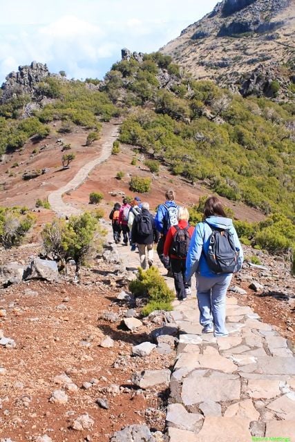 Madeira: Pico Arieiro to Pico Ruivo Hike - Hiking From Pico Arieiro to Pico Ruivo