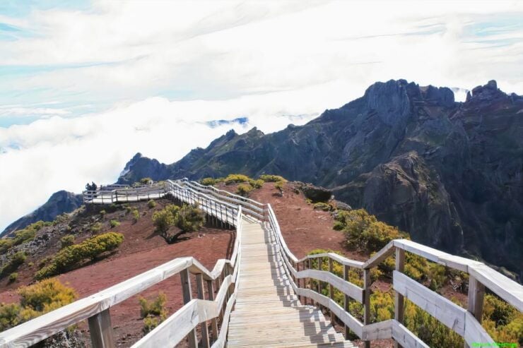 Madeira: Pico Arieiro to Pico Ruivo Hike - Highest Point on Madeira Islands