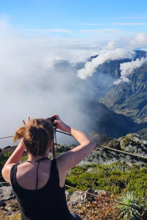 Madeira: PR1.2: Pico Ruivo Hiking Trail by Overland Madeira - Scenic Highlights of the Trail