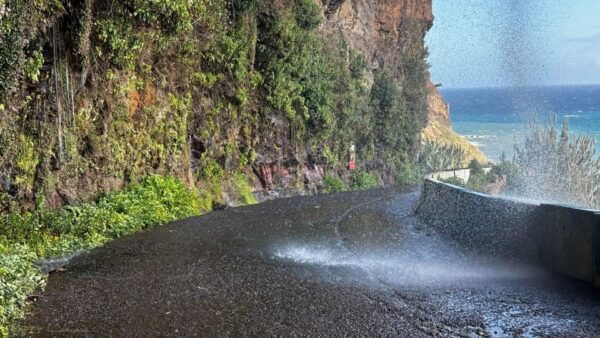 Madeira: Sunny South Side - Cabo Girão, Waterfall Anjos - Safety Precautions