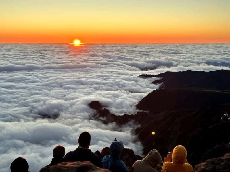 Madeira: Sunrise at Pico do Arieiro with short hike on PR1 - Introduction: A Sunrise Journey Worth Waking Up For
