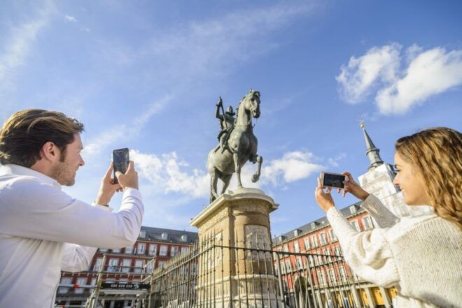Madrid: 1.5-Hour Old Town Highlights Segway Tour - Highlights