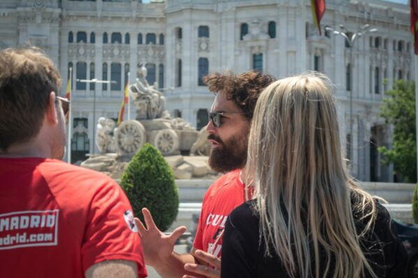 Madrid: 3-Hour Highlights Bike Tour (with E-bike Option) - Selecting Participants and Date
