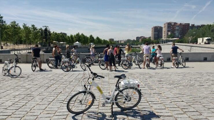 Madrid: 3-Hour Sightseeing Tour by Electric Bike - Booking Information