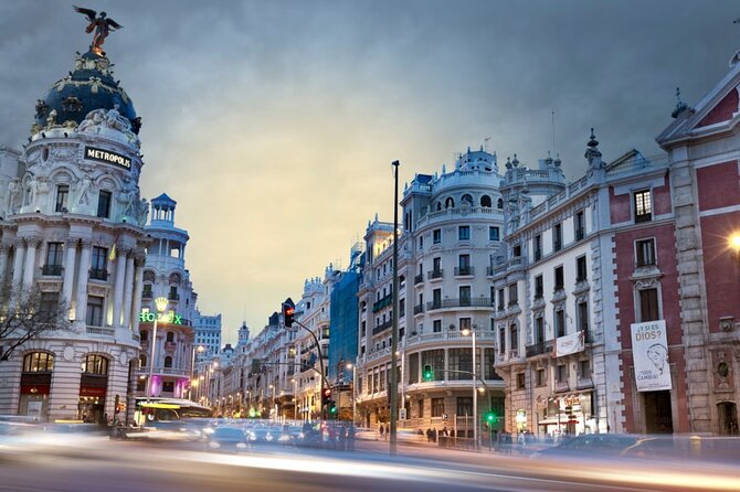 Madrid Airport MAD Round-Trip Transfer in Private Van - Group Size and Pricing Options