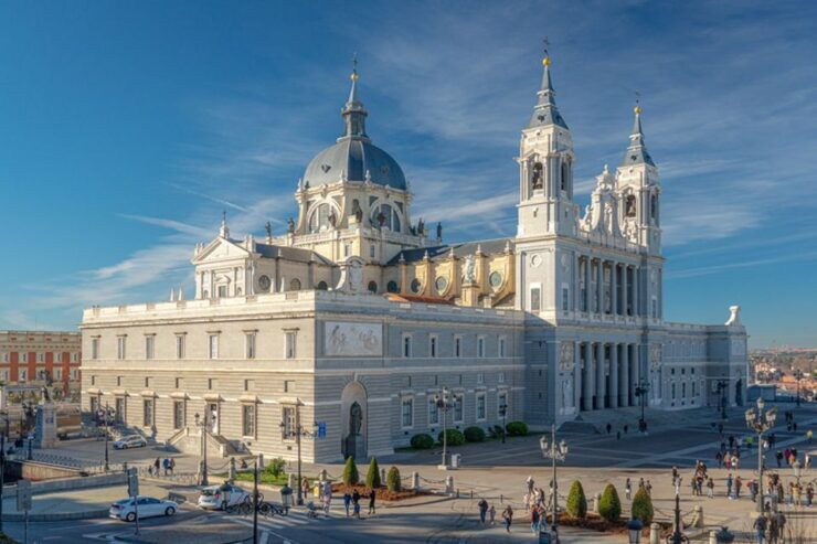 Madrid: Almudena Cathedral & Royal Palace Tour With Entry - Tour Details