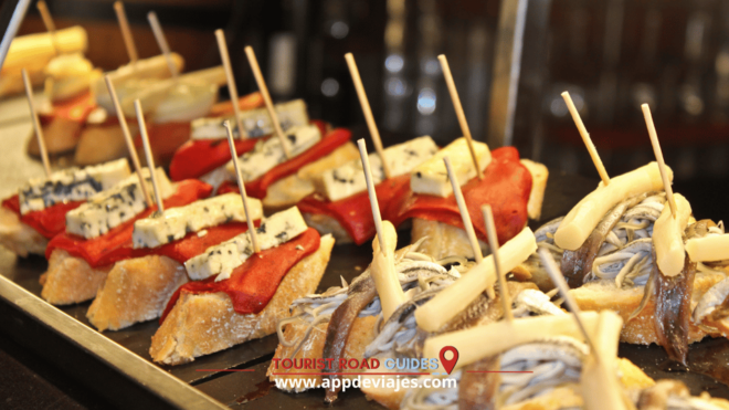 Madrid: Audio Guide Restaurants of the Centenary - Audio Guide and Customization Features