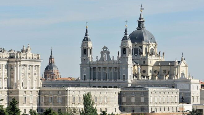 Madrid Audioguide - Travelmate App for Your Smartphone - Accessing the Audioguide via TravelMate App