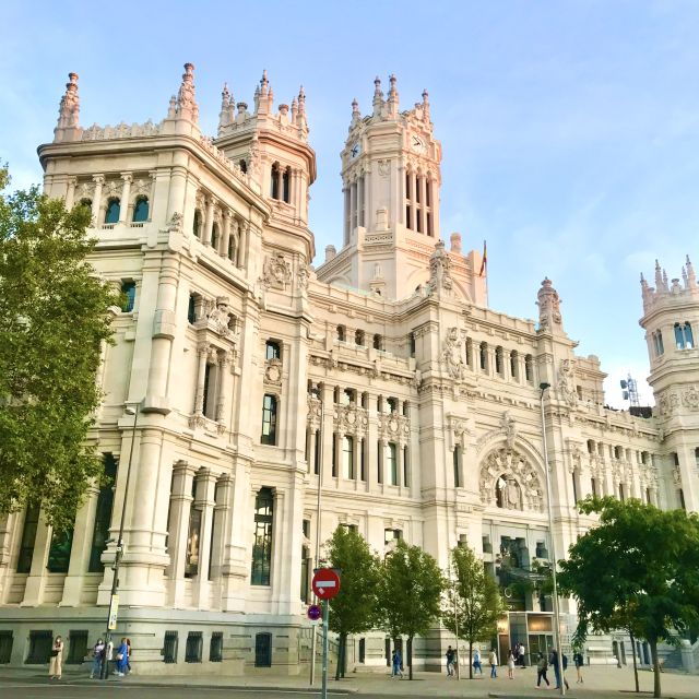Madrid: Capture the Most Photogenic Spots With a Local - Highlights of the Photogenic Tour