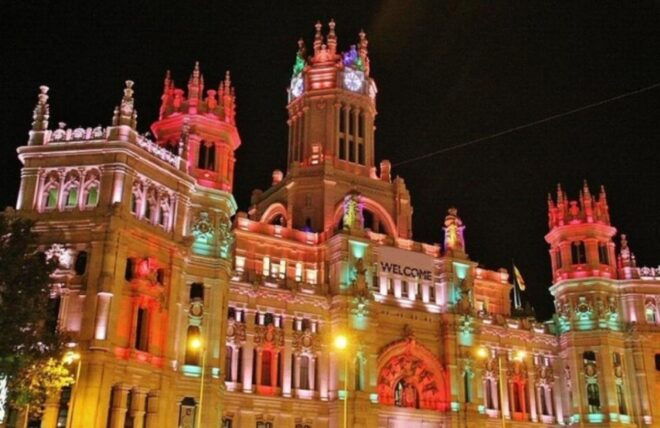 Madrid: Christmas Light Tour Tickets at the Upper Floor - Customer Reviews