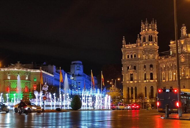 Madrid: Christmas Light Tour Tickets at the Upper Floor - Miscellaneous Information