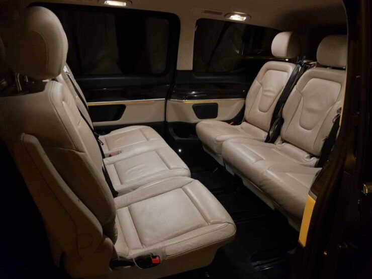 Madrid City Center: Private Transfer to Madrid Airport - Booking Details