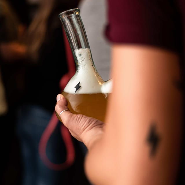 MADRID: CRAFT LOCAL BEER TOUR (Real Flavor of Madrid) - Tasting and Learning