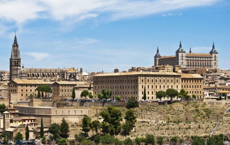 Madrid: Day Trip to Toledo With Walking Tour & Small Group - Itinerary Highlights