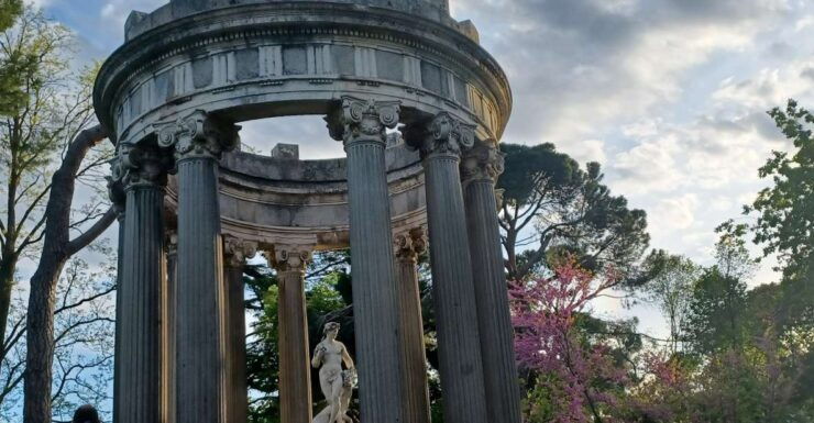 Madrid: El Capricho Park Tour - Tour Details