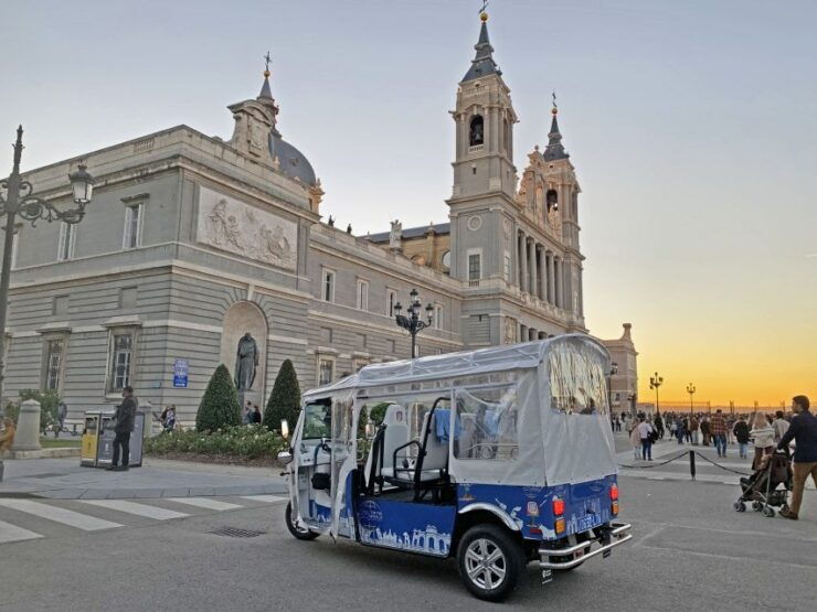 Madrid: Electric Tuk Tuk City Tour With Barrio De Las Letras - Key Highlights