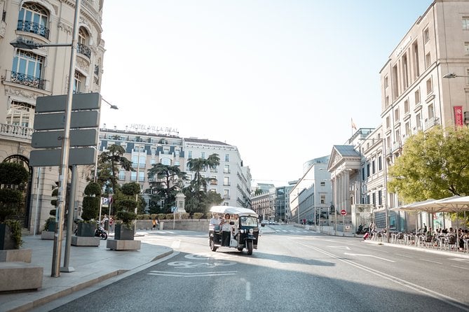 Madrid Expert PLUS Tour in Private Eco Tuk Tuk - Positive Feedback and Recommendations