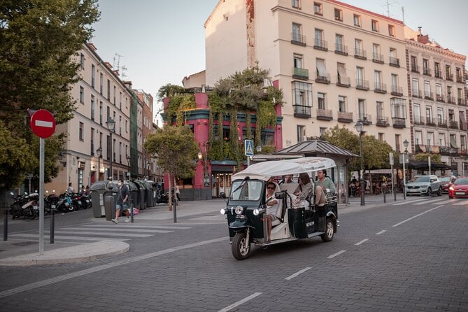 Madrid Expert PLUS Tour in Private Eco Tuk Tuk - Common Questions