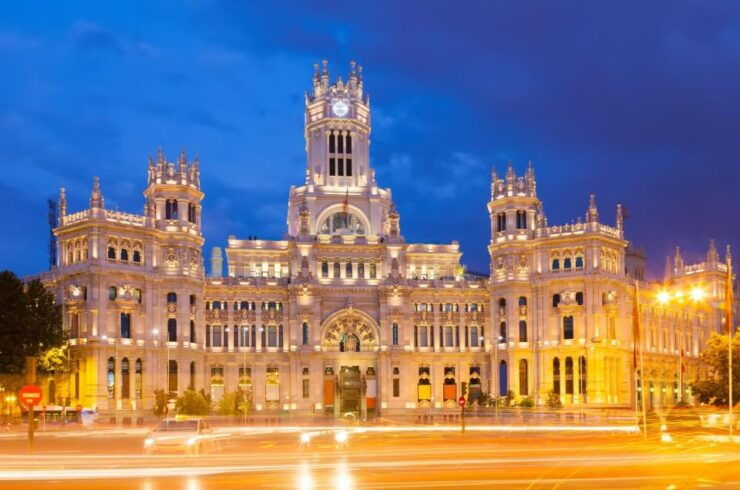 Madrid: Express Walk With a Local in 90 Minutes - Activity Details