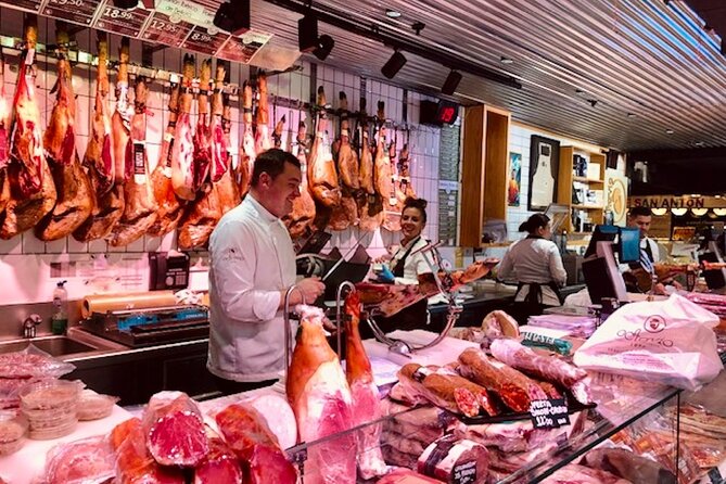 Madrid: Fashion, Design & Food Tour in Chamberì - Experiencing Chamberìs Vibrant Nightlife