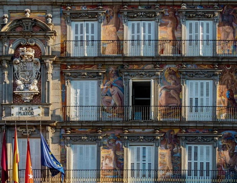 Madrid: From Royalty to Revolution Walking Tour - Good To Know