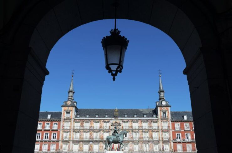 Madrid: Full-Day Private History and Legends Walking Tour - Convenient Hotel Pickup and Accessibility
