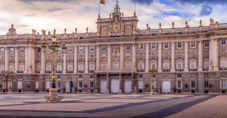 Madrid: Guided City and Royal Palace Tour With Entry Tickets - Tour Experience