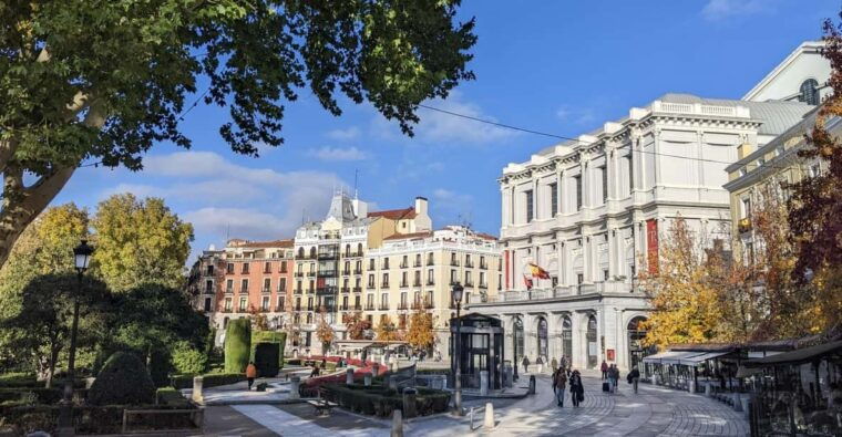 Madrid: Guided Tour in Urban and Historic Centre - Tour Details