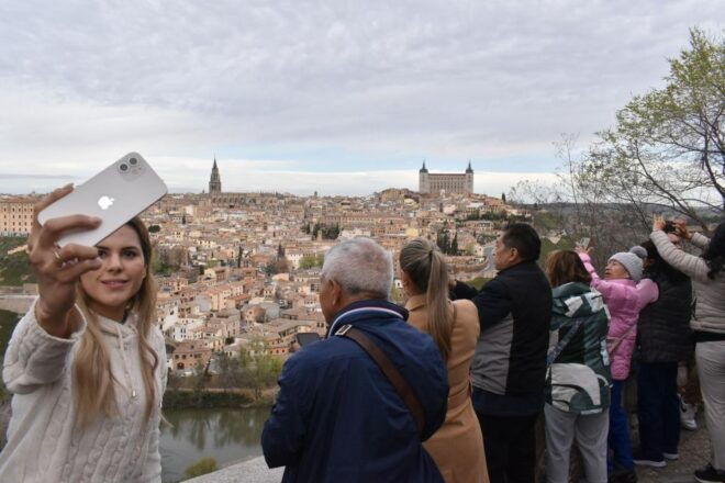 Madrid: Guided Tour to Toledo & Madrid Hop-On Hop-Off Bus - Booking Information