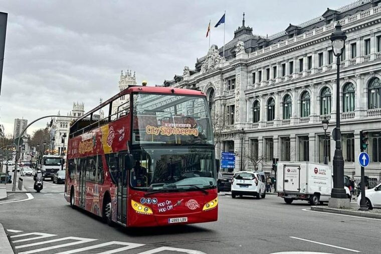 Madrid: Guided Tour to Toledo & Madrid Panoramic Bus - Madrid Panoramic Bus Tour