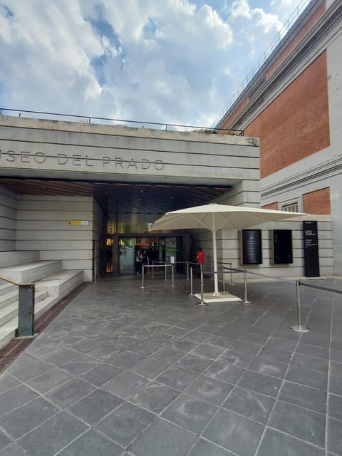 Madrid: Guided Visit to the Prado Museum With a Native Italian Tour Guide - Meeting the Tour Guide