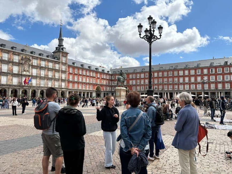 Madrid: Guided Walking Tour with Churros and Hot Chocolate - Good To Know