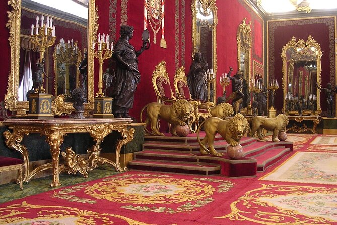 Madrid Highlights and Royal Palace Half-Day Private Tour - Private Tour Experience