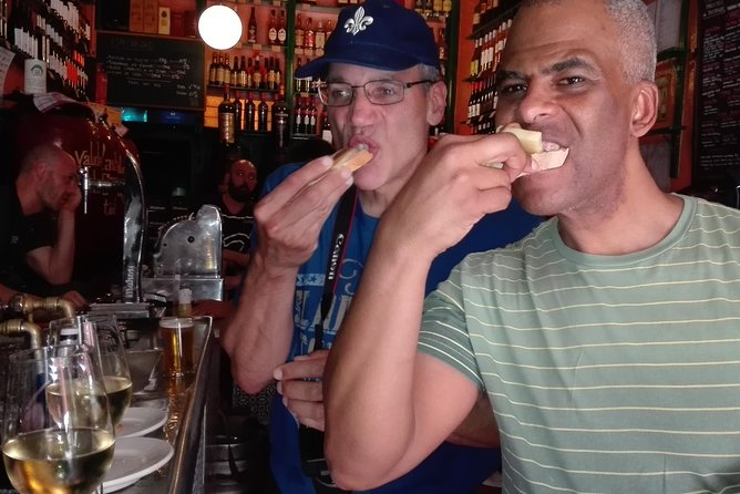 Madrid Historical Walking Tour With Wine and Food Tasting - Wine Tasting and Tapas