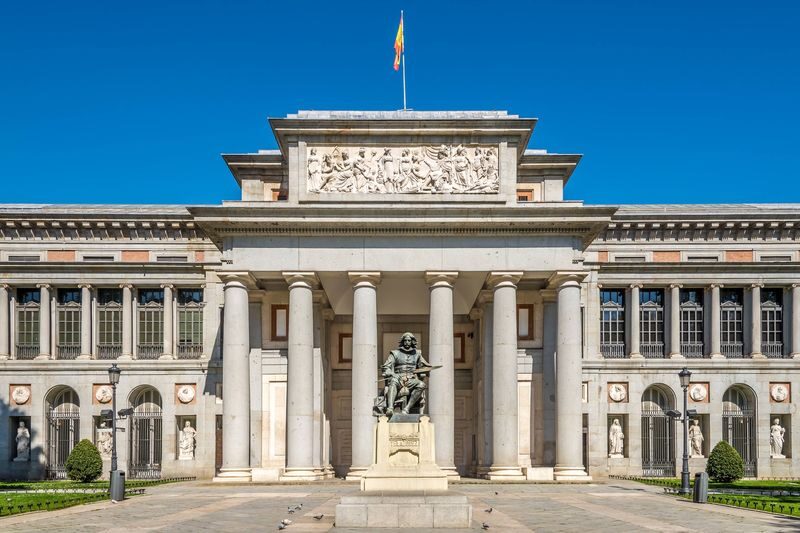 Madrid Hop-On Hop-Off Bus - Practical details that can save you a headache