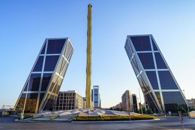 Madrid: Insta-Perfect Walk With a Local - Experience Description