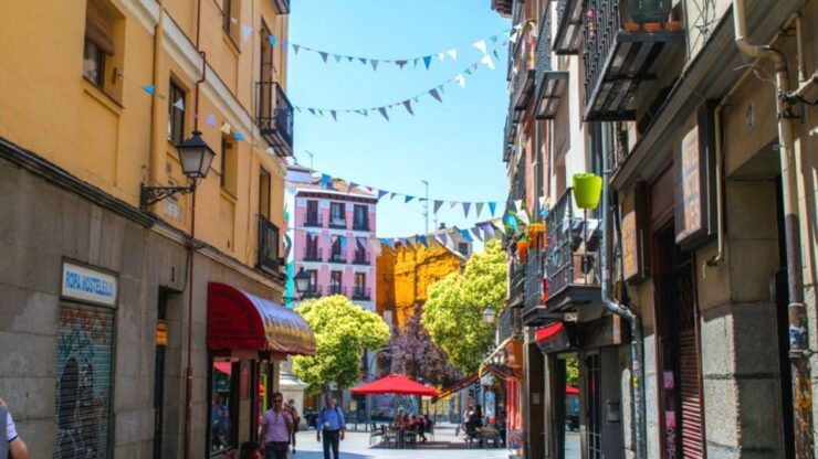 Madrid: Interactive City Discovery Adventure - Experience Highlights